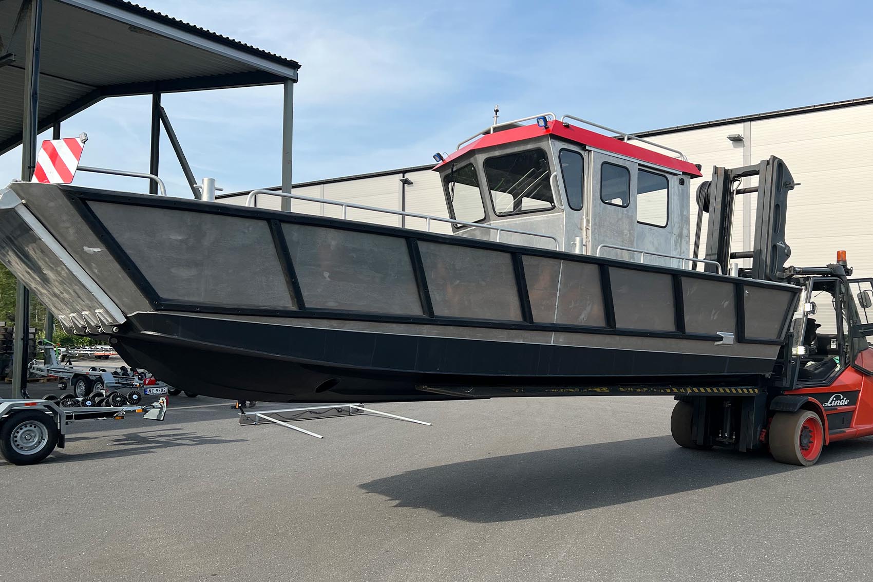 landing craft tb800 | left side | tch marine