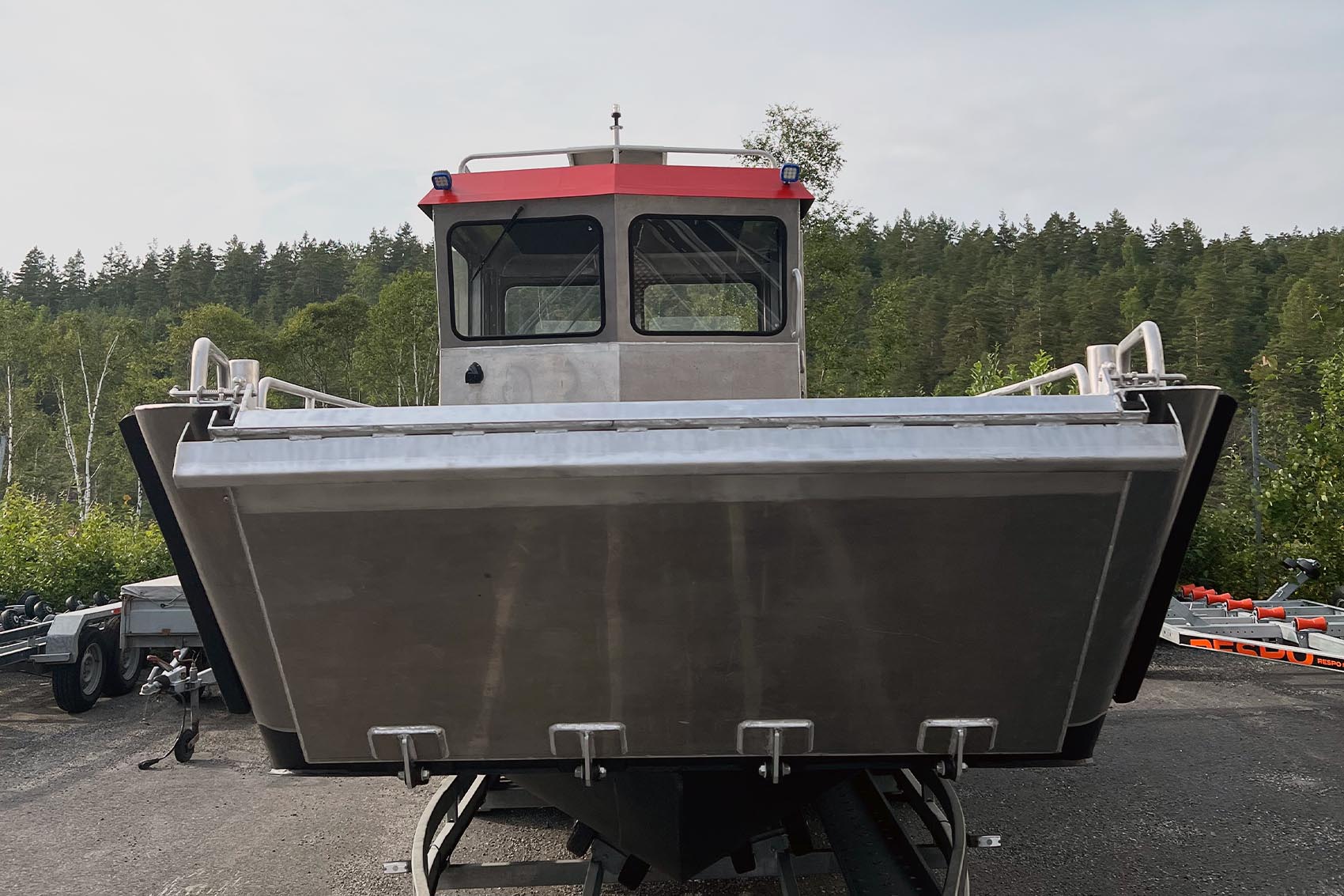 landing craft tb800 | front | tch marine